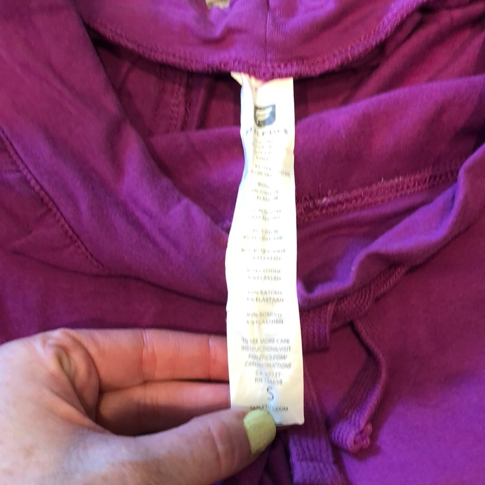 Fabletics Size Small Bundle 2 Capris And Jacket - image 5